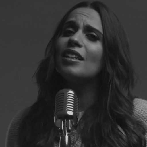 كلمات اغنية منة محي – كل كداب مكتوبة