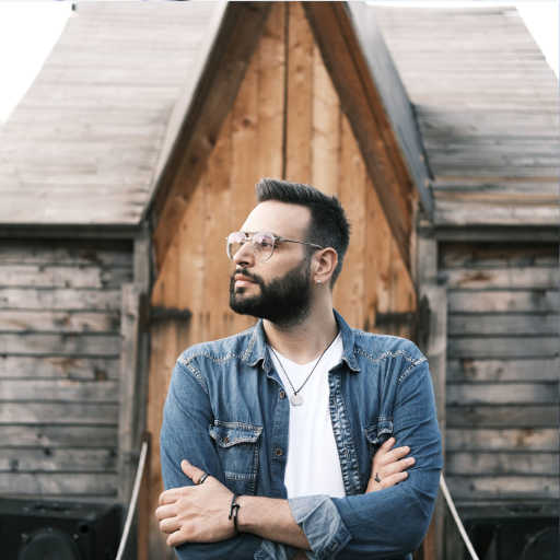 كلمات اغنية موريس مزهر – فاضي شوية مكتوبة