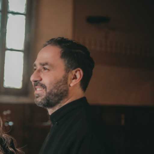 كلمات اغنية الأب بيتر حنا – افرحي يا عروسًا لا عروس لها مكتوبة