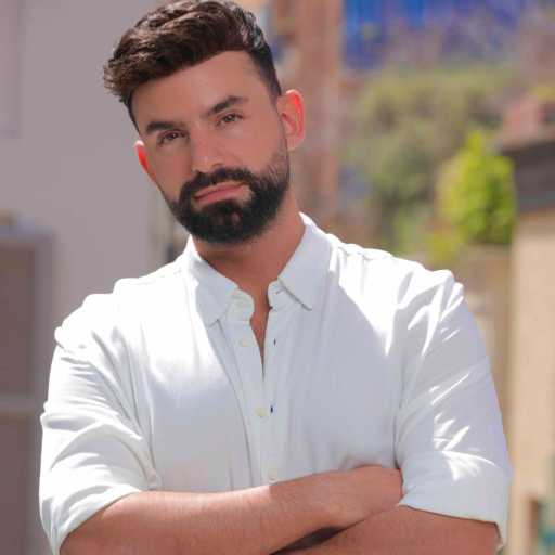 كلمات اغنية جو قويق – مش بس جرحت مكتوبة