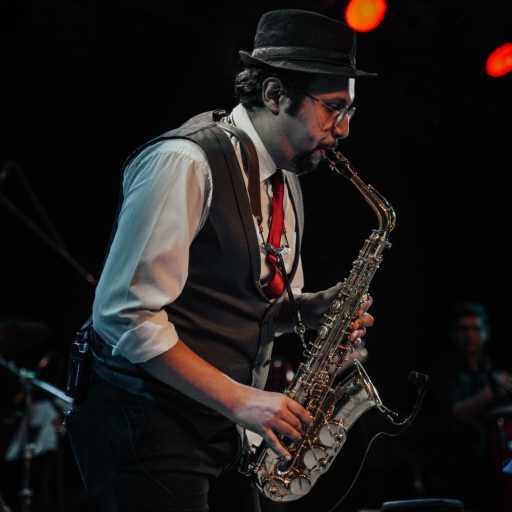 كلمات اغنية Saxophonist Daniel Sami – انا غلطان مكتوبة