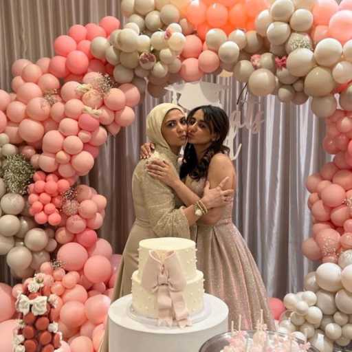 كلمات اغنية مروه عبدالله – هنا مكتوبة