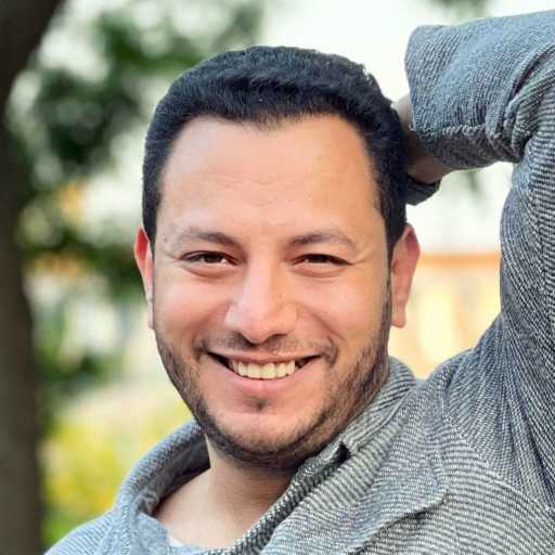 كلمات اغنية رامي محمد – عادي مفيش حاجة مكتوبة