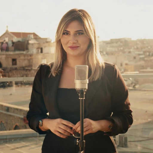 كلمات اغنية نانسي حوا – خدني ع بلدي مكتوبة