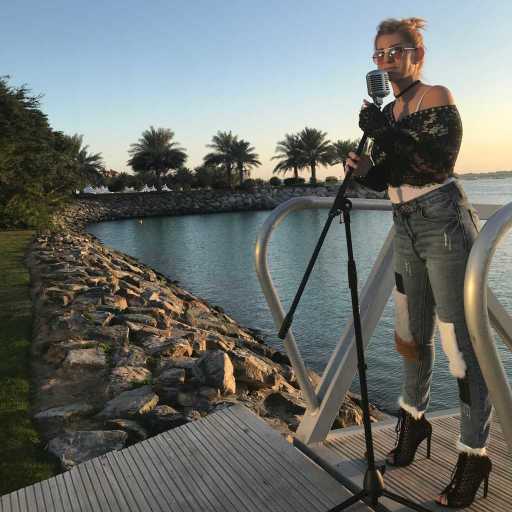 كلمات اغنية ميلان – فنجان قهوة مكتوبة