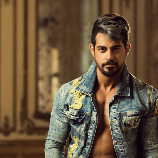 كلمات اغنية أحمد حليم – مهما كبرت تتعلم مكتوبة