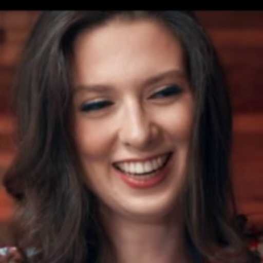 كلمات اغنية وحيد لارتيست – أحبك مكتوبة